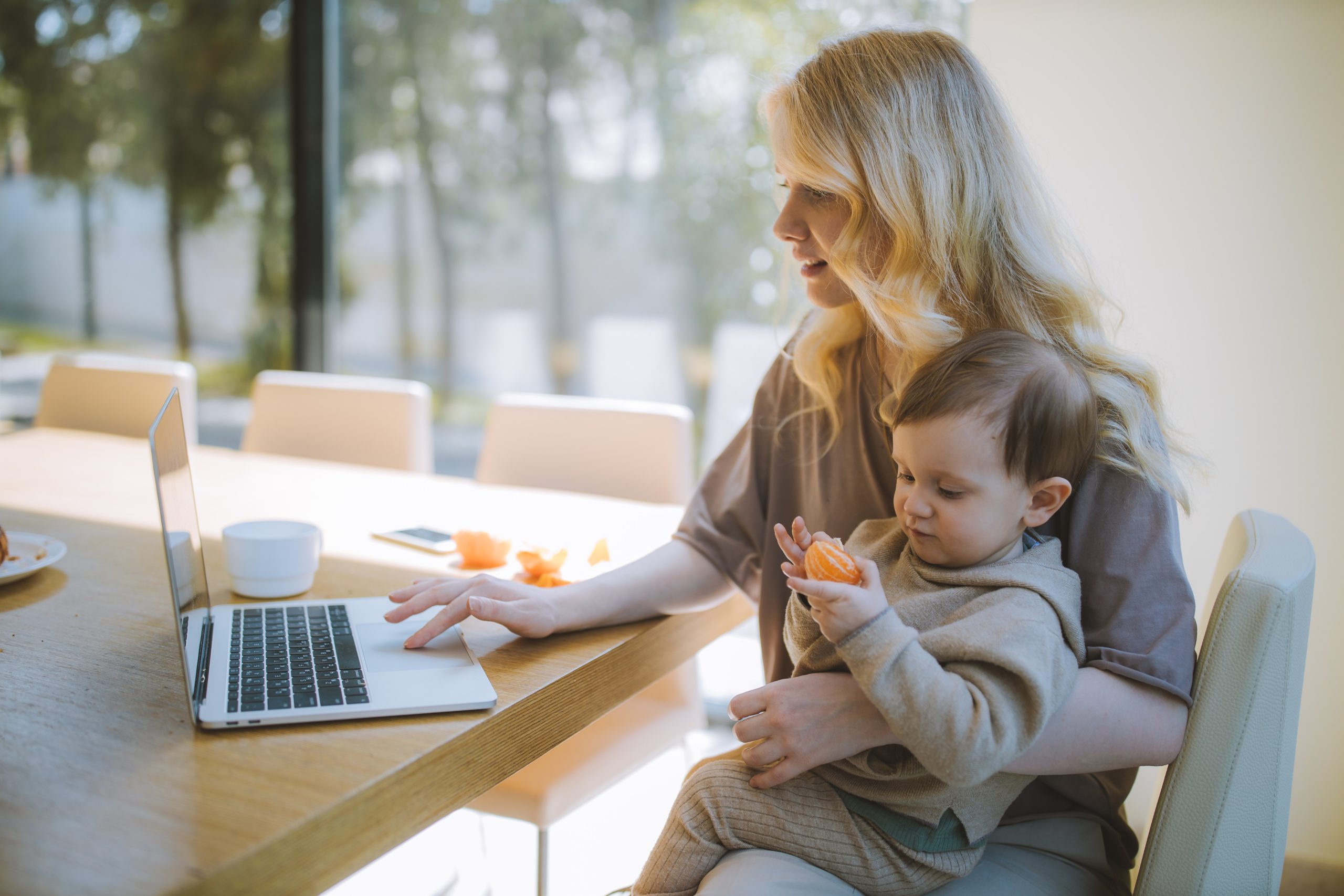 How to balance work and family tips
