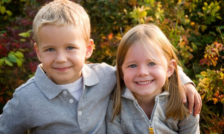 20 Tips To Build A Stronger Sibling Bond